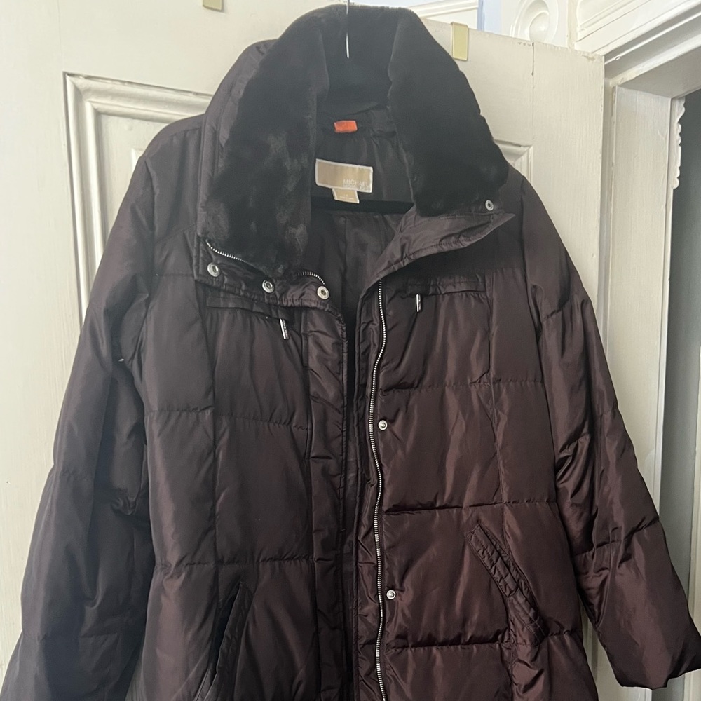 MICHAEL KORS Brown Winter Coat / Parka Puffer Coat with Faux Fur Collar